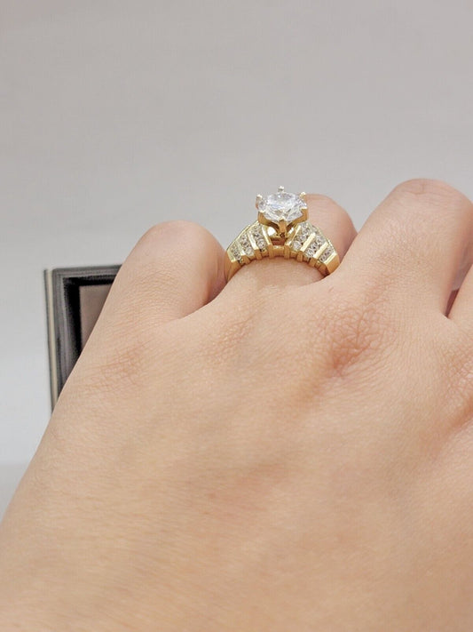 Real 10k Yellow Gold Round Multi-Stone Ring Wedding Engagement Size 7 WomensRing