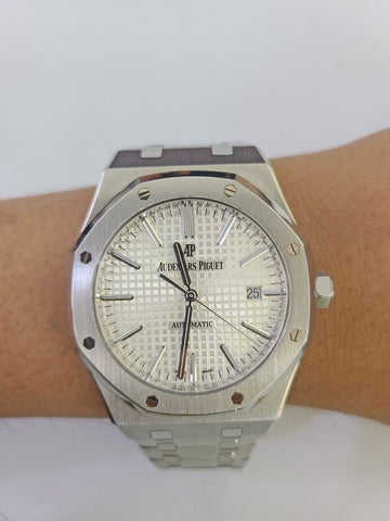 Audemars Piguet Royal Oak 41mm Watch 15400ST.OO.1220ST.02 White Dial 2016 Year
