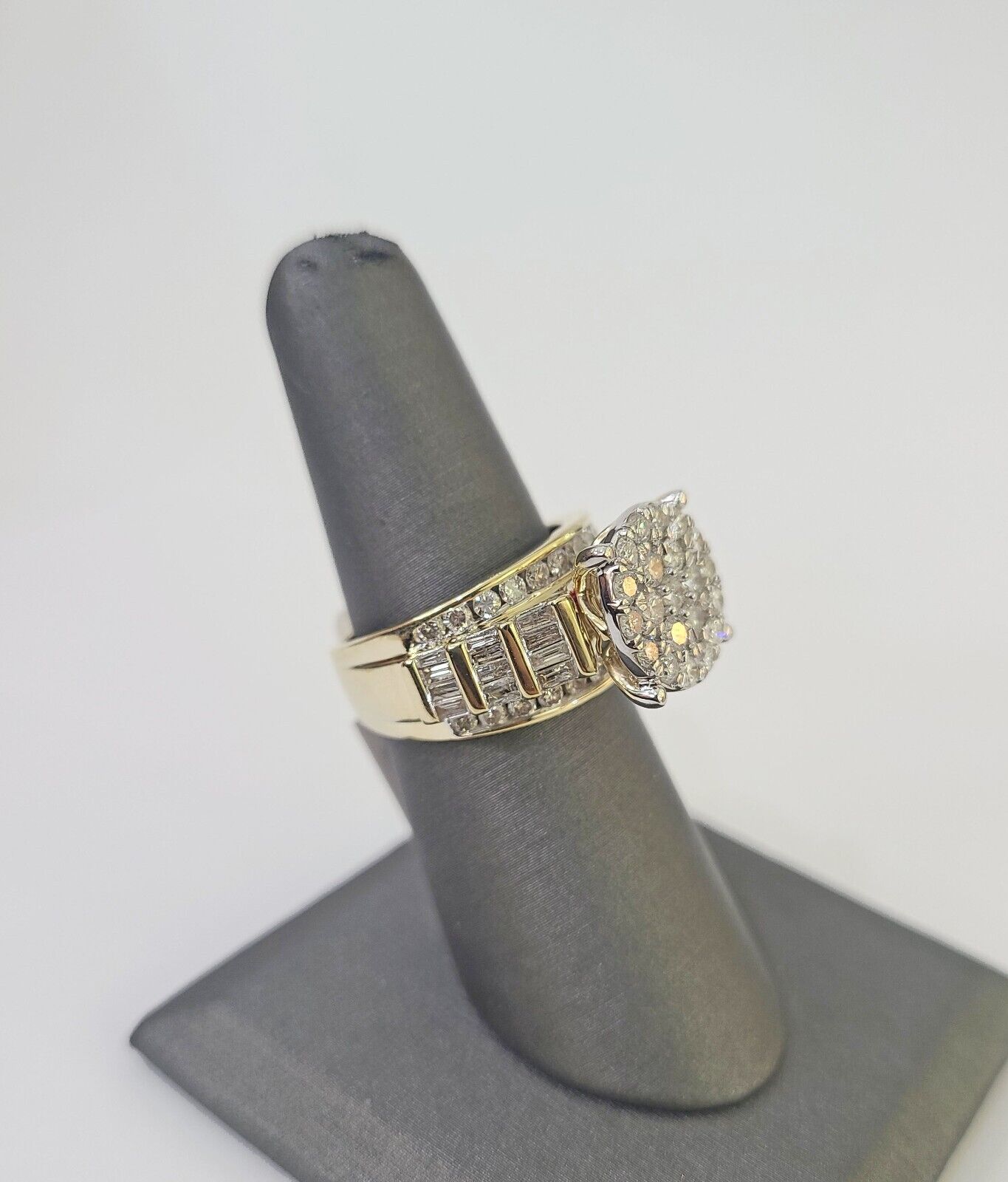 Real 10k Diamond Ladies Ring Yellow Gold Bridal Women Engagement Wedding