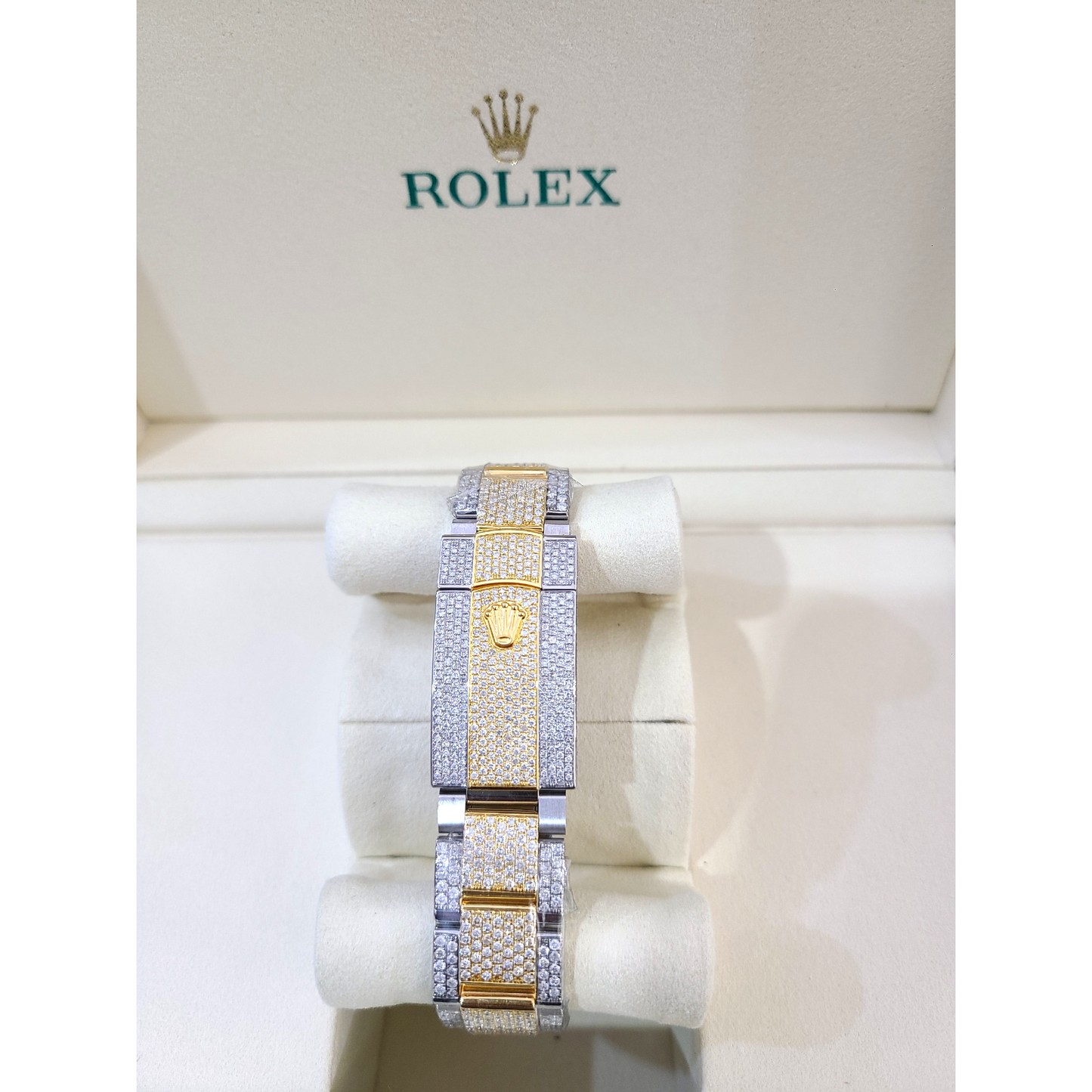 Rolex Men's Diamonds Watch With 12 CT Natural Diamonds