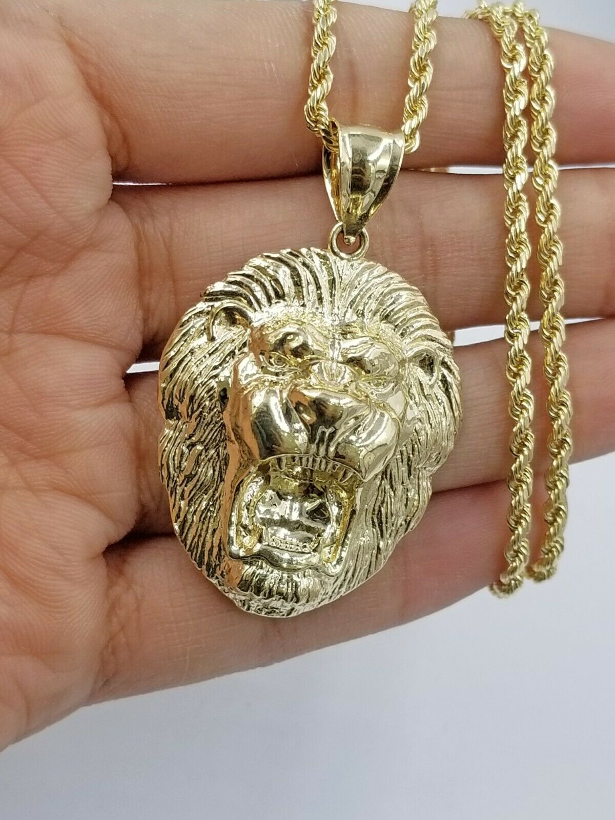 Mens 10k Solid Yellow Gold Roaring King Lion Head Charm Pendant Diamond Cut Real