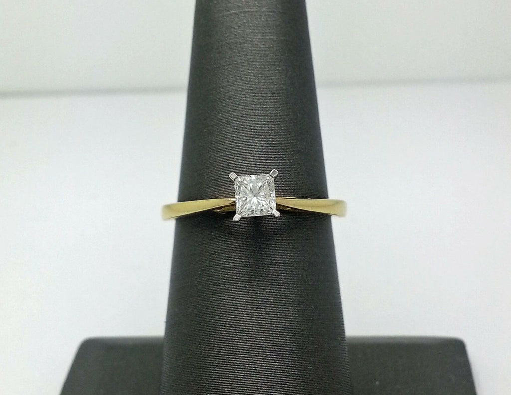 Ladies Engagement Ring Princess Cut Solitaire Diamond Multi-tone 14KGold