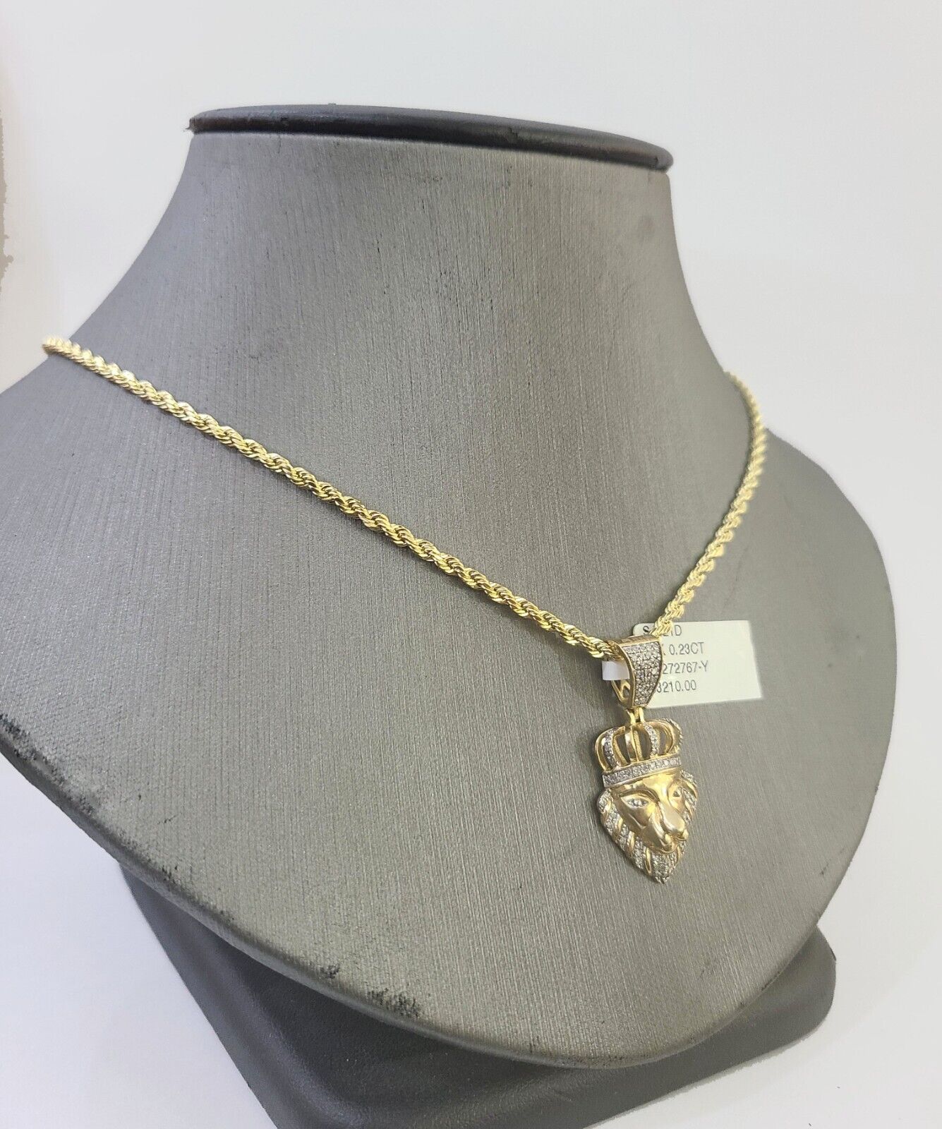 10k Gold Lion Head Diamond Charm and 2.5mm 18 Inches Rope Chain