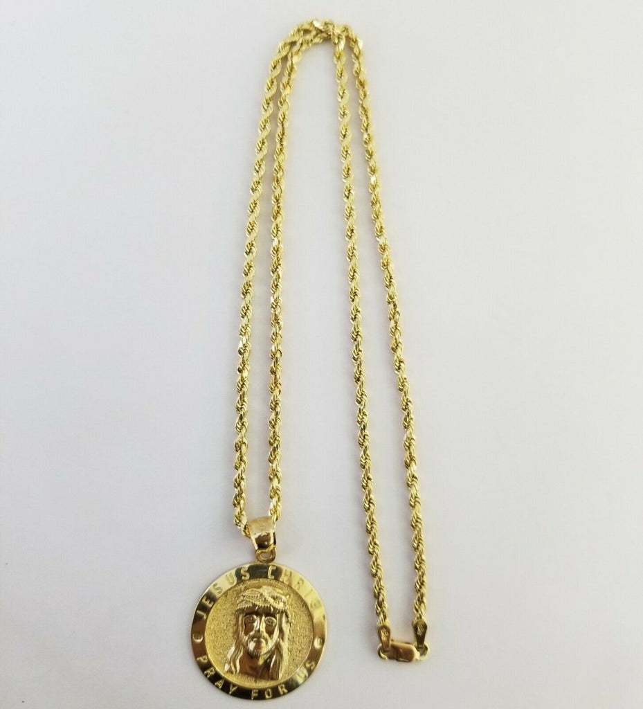 10kYellow Gold round/circle Jesus charm with18