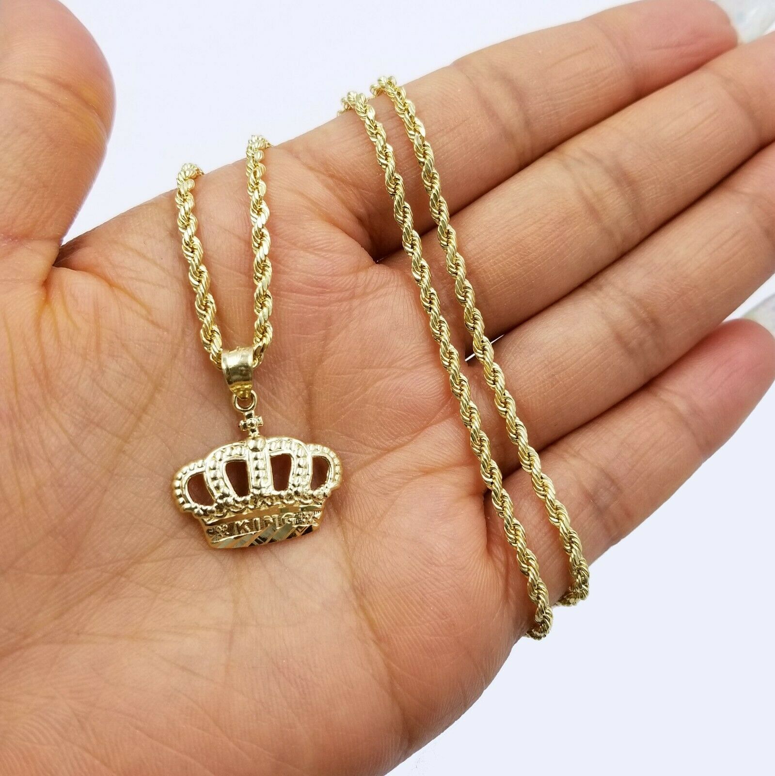 King store Pendant with Rope Chain