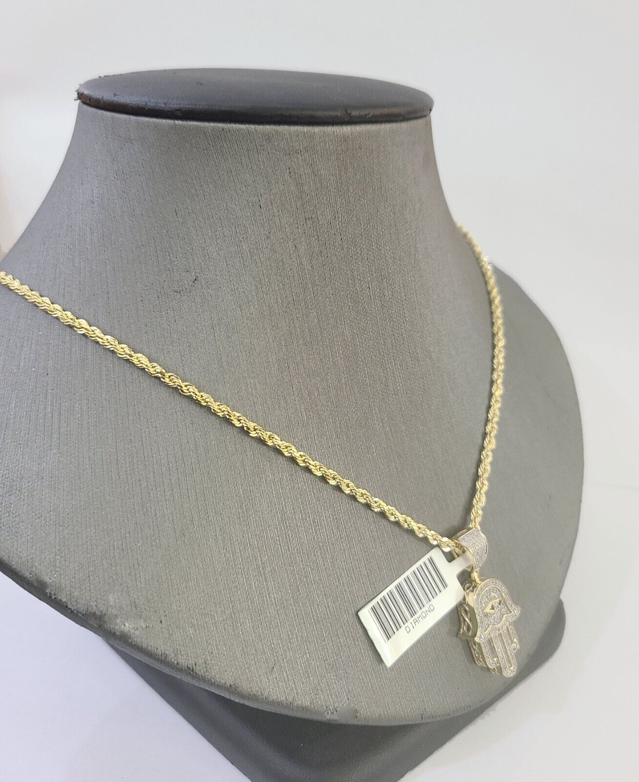 Hand outlets pendant with Rope Chain